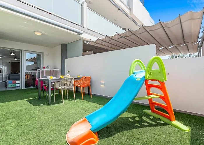 Medano4you Lady Hill's Apartman